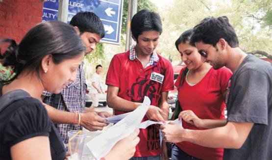 जानें- प्लेसमेंट के मामले में किस सब्जेक्ट का कौन-सा कॉलेज अव्वल?