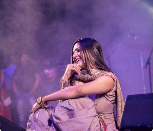 कभी 3100 रुपये में सपना चौधरी करती थीं प्रोग्राम, आज इतनी है फीस