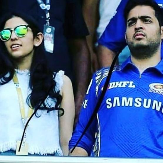 जियो वर्ल्ड में आज होगी शादी,यूं शुरू हुई थी आकाश श्लोका की लव स्टोरी