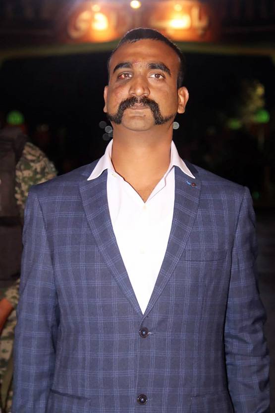 अभिनंदन को तन्वी से हुआ प्यार, बचपन की गर्लफ्रेंड से की शादी