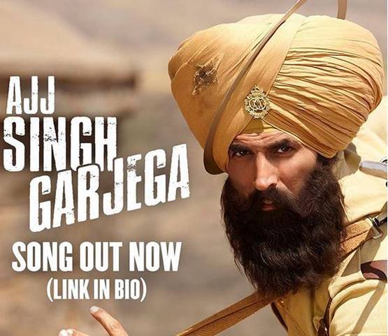 खुद को आग लगाकर अक्षय कुमार ने किया खतरनाक रैंप वॉक