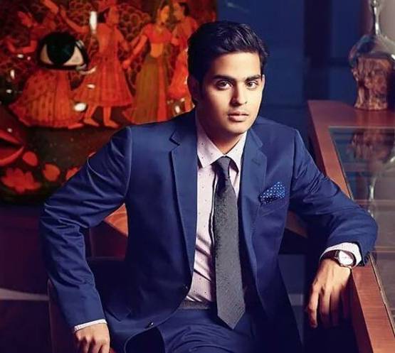 अंबानी परिवार में फिर बजी शहनाई, जानें- कैसे होती हैं गुजराती शादियां