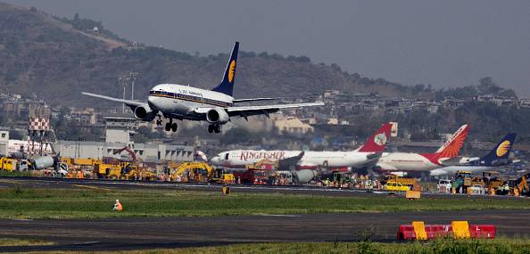 हर रोज बिगड़ रही है जेट एयरवेज की हालत? 16000 कर्मचारी संकट में