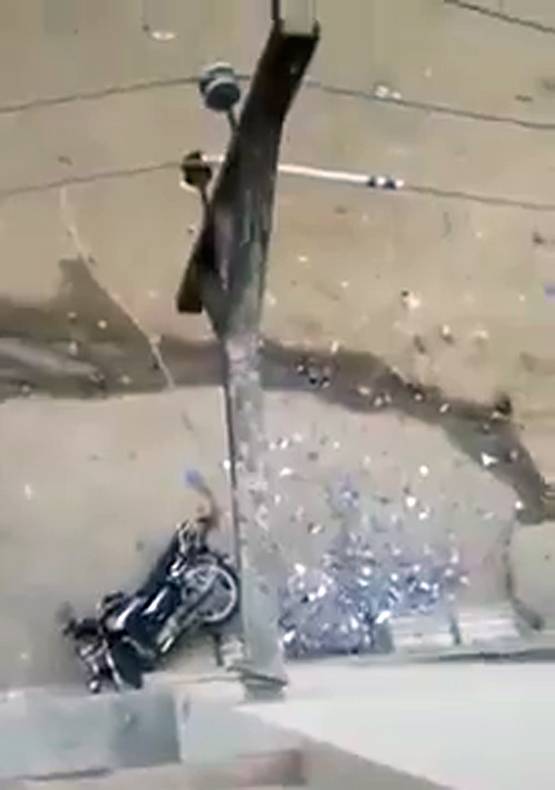 Video: होली पर क्रिकेट खेल रहे मुस्लिमों को पीटा, कहा- PAK जाओ