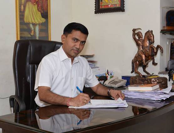 रात 2 बजे गोवा के CM बने सावंत: कैसे कार्यकर्ता से पहुंच गए टॉप पर