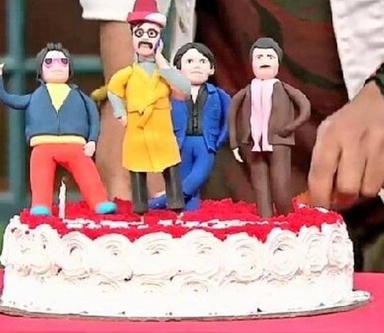 द कपिल शर्मा शो: कॉमेडियन की प्री बर्थडे बैश, स्पेशल है केक