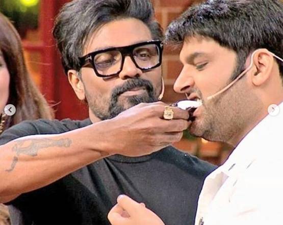 द कपिल शर्मा शो: कॉमेडियन की प्री बर्थडे बैश, स्पेशल है केक