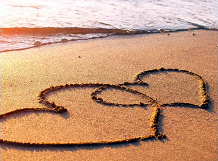 बोर्ड पर छात्राओं को समझाए प्यार के फॉर्मूले, बना वीड‍ियो, सस्पेंड