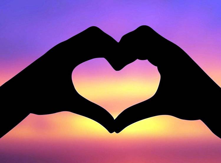 बोर्ड पर छात्राओं को समझाए प्यार के फॉर्मूले, बना वीड‍ियो, सस्पेंड