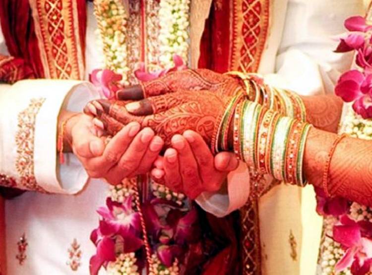 सुहागरात पर नाबाल‍िग को पता चला पत‍ि का नाम, जबरन शादी एक्सपोज