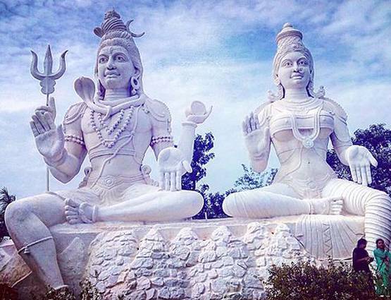 लड़कियों के लिए भगवान शिव क्यों हैं सबसे आदर्श पति?