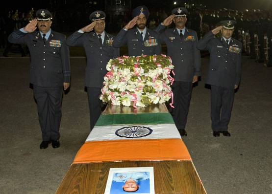 जब अभिनंदन के लिए मना रहे थे जश्न, इन शहीदों की हुई आखिरी विदाई