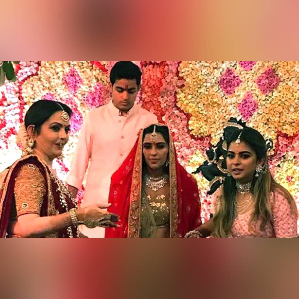 क्या है हस्त मिलाप?  आकाश- श्लोका की शादी में कुछ ऐसी होंगी रस्में