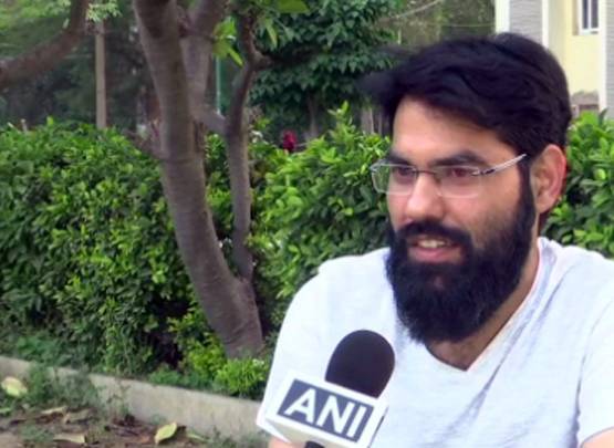 मौलवी ने पास की UPSC परीक्षा, फिर मदरसों पर दिया ये बड़ा संदेश