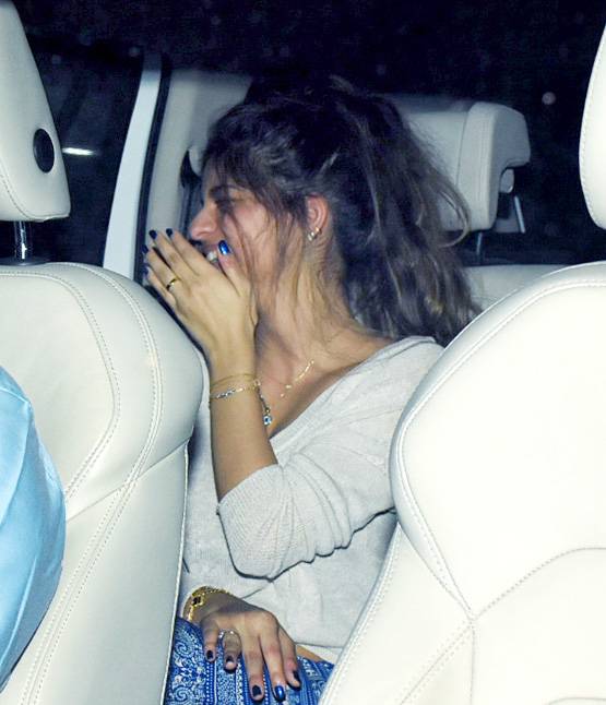 ऐसा क्या हुआ जो सुहाना खान-अनन्या पांडे की नहीं रुक रही हंसी, Photos