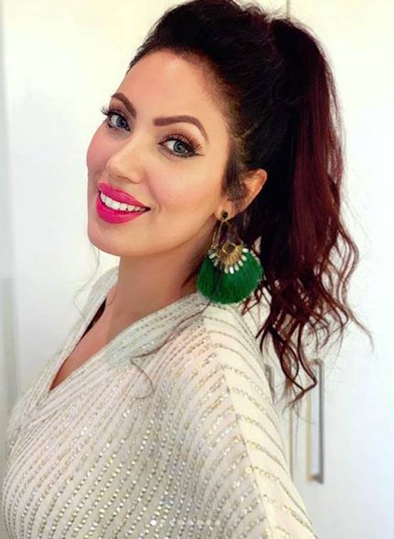 जब तारक मेहता की बबीता को मिलते हैं अश्लील मैसेज, ऐसे सिखाती हैं सबक