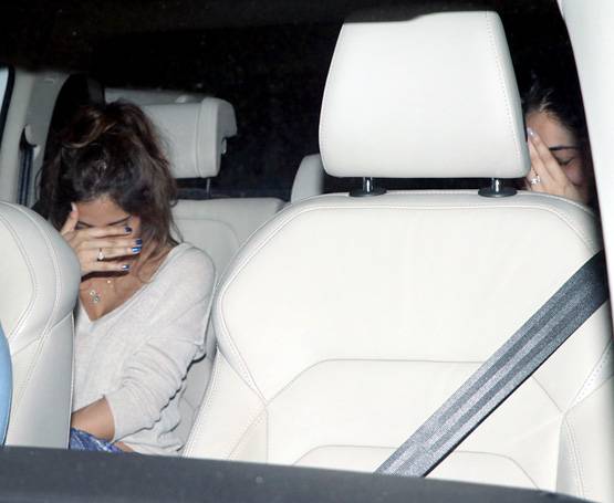 ऐसा क्या हुआ जो सुहाना खान-अनन्या पांडे की नहीं रुक रही हंसी, Photos