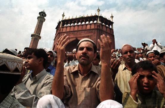 शब-ए-बारात में मिलती गुनाहों से माफी, होता है मौत-जिंदगी का फैसला