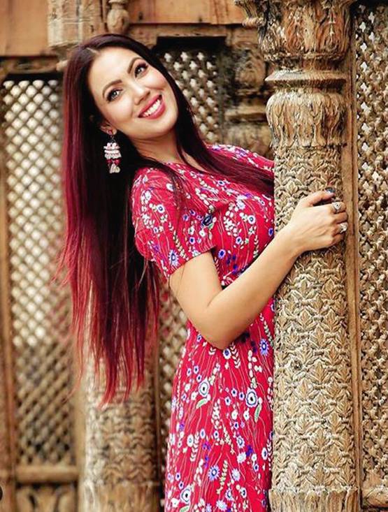 जब तारक मेहता की बबीता को मिलते हैं अश्लील मैसेज, ऐसे सिखाती हैं सबक