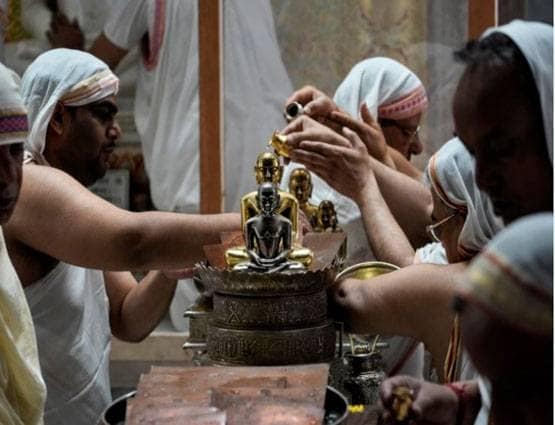 आज है महावीर जयंती, मोक्ष पाने के लिए महावीर ने बताए ये 5 सिद्धांत