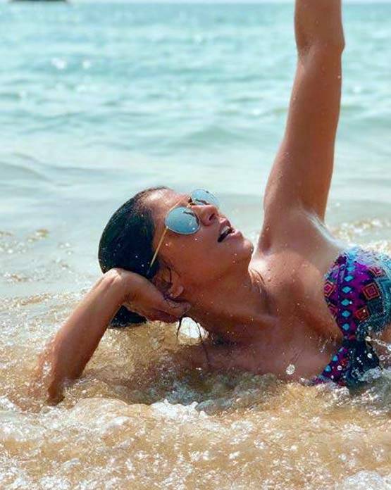 FIR की 'चंद्रमुखी चौटाला' का ब‍िकनी अवतार, देखें तस्वीरें