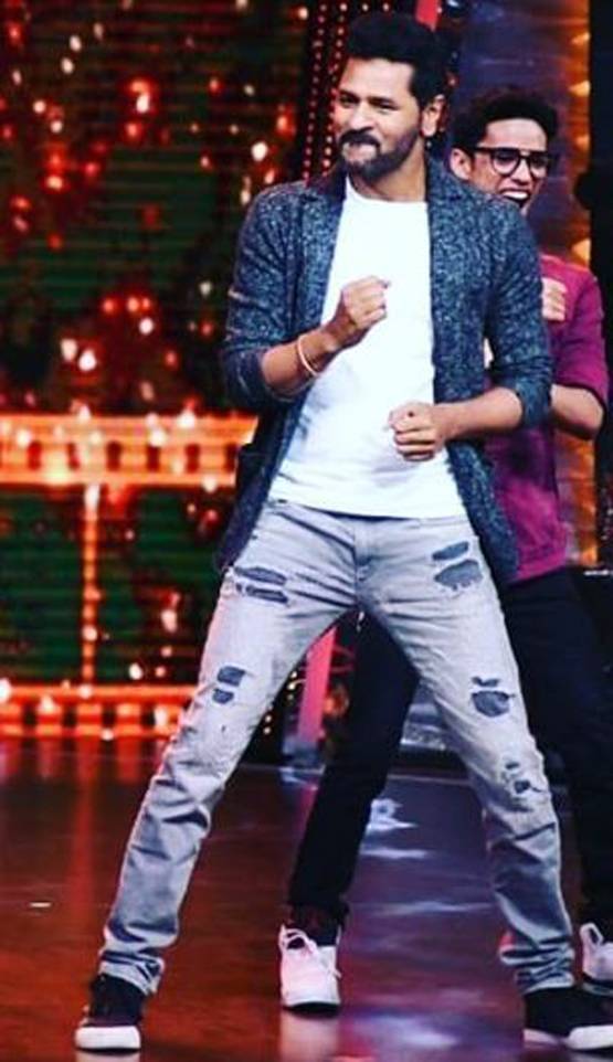 प्रभुदेवा ने भारत में बदली डांस की तकदीर, कभी थे बैकग्राउंड डांसर