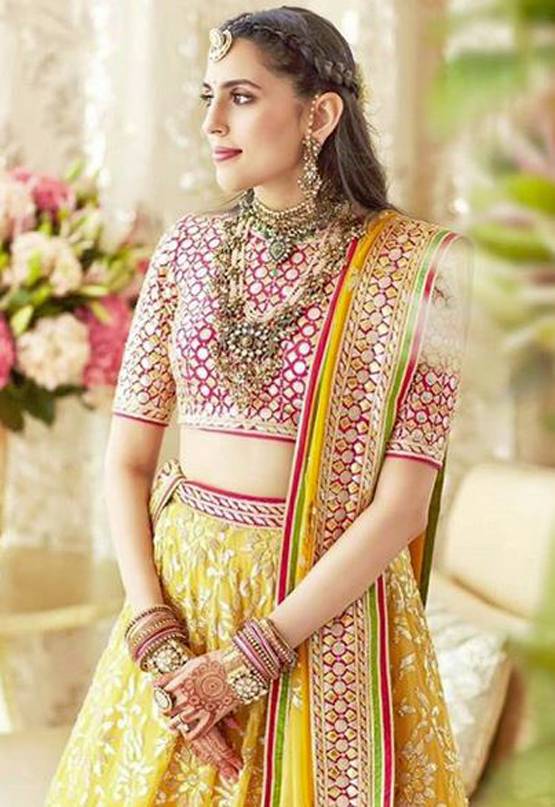 आकाश अंबानी की पत्नी श्लोका के मेहंदी फंक्शन की Unseen फोटो