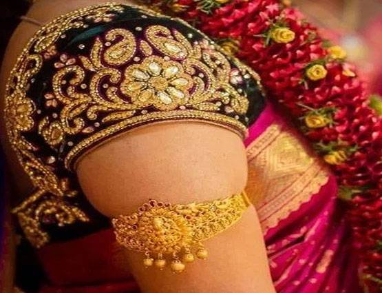 मां के किए जाते हैं 16 श्रृंगार, जानें किस श्रृंगार का क्या है मतलब