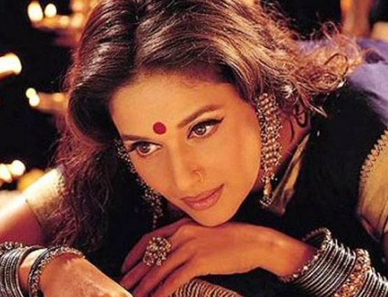 मां के किए जाते हैं 16 श्रृंगार, जानें किस श्रृंगार का क्या है मतलब