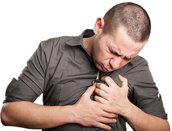 हार्ट अटैक: कम उम्र में लोग हो रहे हैं शिकार, ये है वजह