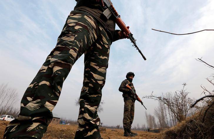 पैरामिलिट्री को टैक्‍स में छूट का प्रस्‍ताव, 10 लाख जवानों को फायदा