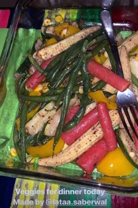 ये रिश्ता क्या कहलाता है की को-स्टार संग हिना का Chill out, Photos