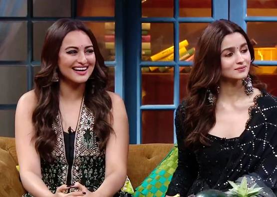 कप‍िल शर्मा शो पर वरुण धवन ने बांधे आद‍ित्य कपूर के जूतों के फीते