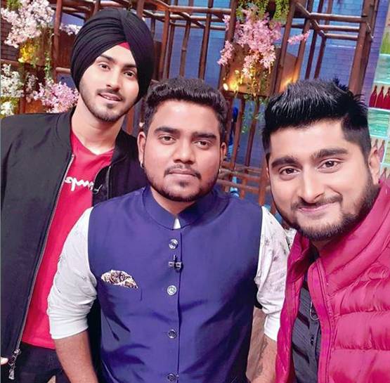 'पटियाला बेब्स' के सेट पर पहुंचे दीपक ठाकुर, स्टारकास्ट संग ली सेल्फी