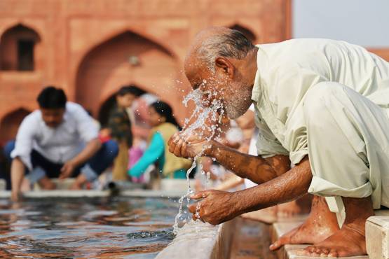 शब-ए-बारात में मिलती गुनाहों से माफी, होता है मौत-जिंदगी का फैसला