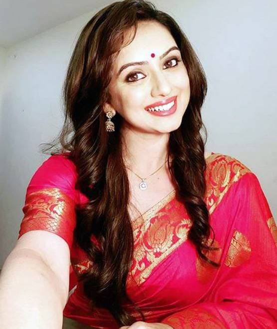 एक्ट्रेस की आपबीती: फिल्म के बदले निर्माता ने कहा था- 'एक रात सोना पड़ेगा'