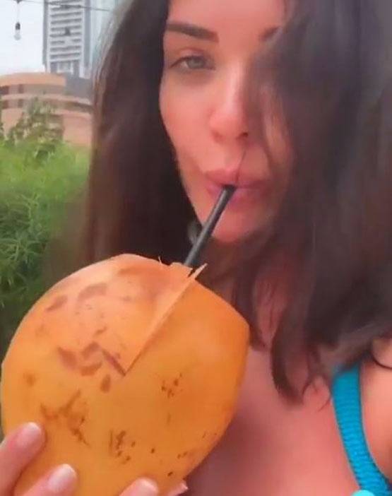 बॉयफ्रेंड संग इस अंदाज में नजर आईं एमी जैक्सन, दिख रहा बेबी बंप