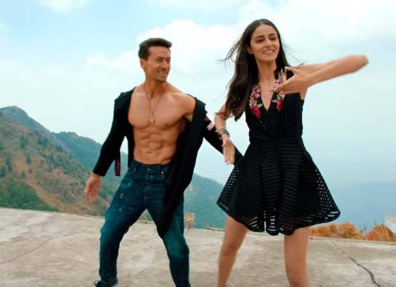 करण जौहर के कॉलेज का नया बैच, अनन्या पांडे को देखा क्या?