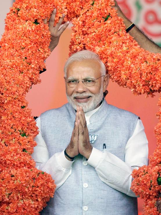 परदेश में भी नमो-नमो: 5 साल में दिग्गजों ने दिए मोदी को ये अवॉर्ड