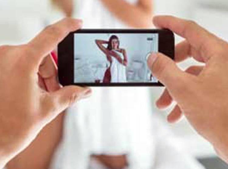 कॉलगर्ल के चक्कर में टीचर को फंसाया, MMS बनाकर गैंग ने क‍िया ब्लैकमेल