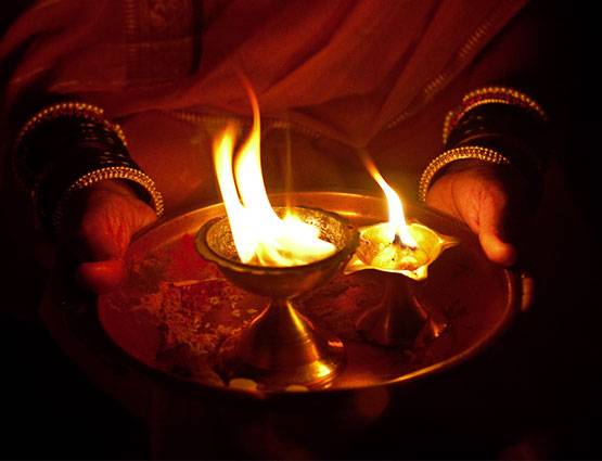 ये है नवरात्रि में कलश स्थापना का सही नियम, शुभ मुहूर्त भी जान लें