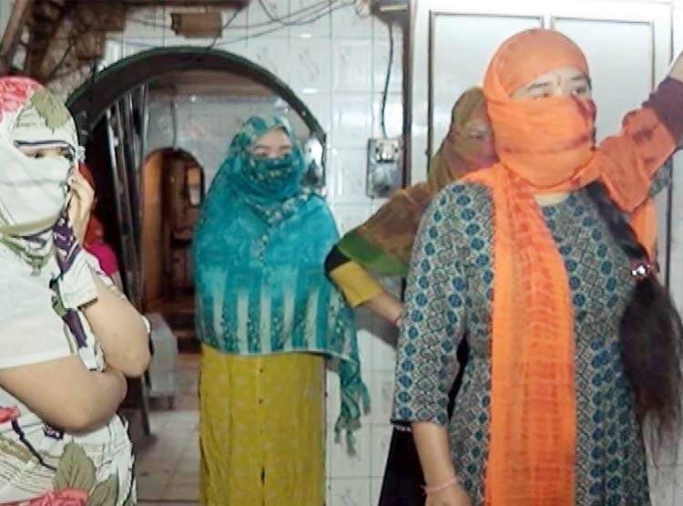 GB रोड के कोठों से पोलिंग बूथ तक की कहानी, रौंगटे खड़े कर देगी सच्चाई