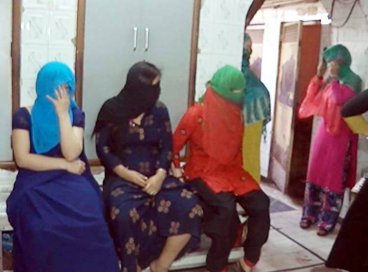 GB रोड के कोठों से पोलिंग बूथ तक की कहानी, रौंगटे खड़े कर देगी सच्चाई