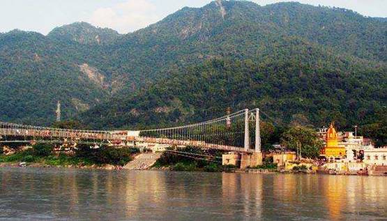 गर्मी की छुट्टियों में घूमने के लिए ये हैं 32 सबसे शानदार जगह