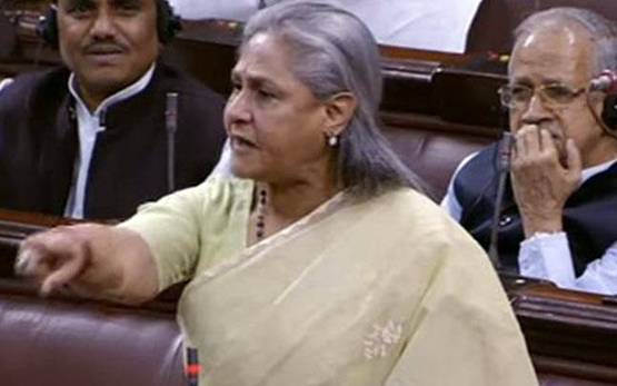 जया ने लिखी थी पति अमिताभ बच्चन की ये सुपरहिट फिल्म