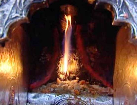 वैष्णों देवी ही नहीं दिल्ली के पास मां के ये 7 मंदिर भी हैं प्रसिद्ध