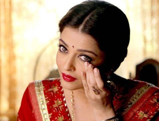 मां के किए जाते हैं 16 श्रृंगार, जानें किस श्रृंगार का क्या है मतलब