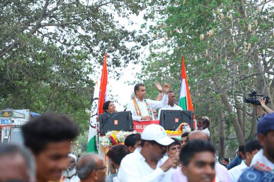 अनिल पर राहुल का प्रहार, मुकेश अंबानी को भाया कांग्रेसी उम्मीदवार