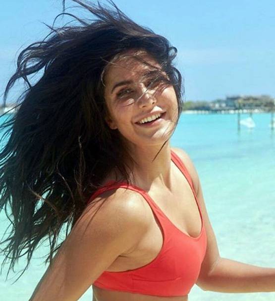 मालदीव का बीच, रेत में कटरीना कैफ की मस्ती, तस्वीरें वायरल