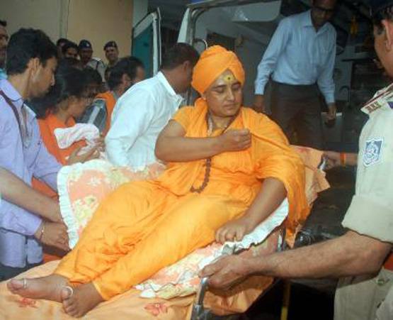 बाबरी मस्जिद पर प्रज्ञा बोलीं- ढांचे पर चढ़कर तोड़ा, देश का कलंक मिटाया